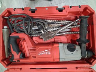 Milwaukee rotary hammer