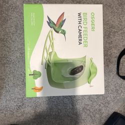 Bird Feeder With Camera