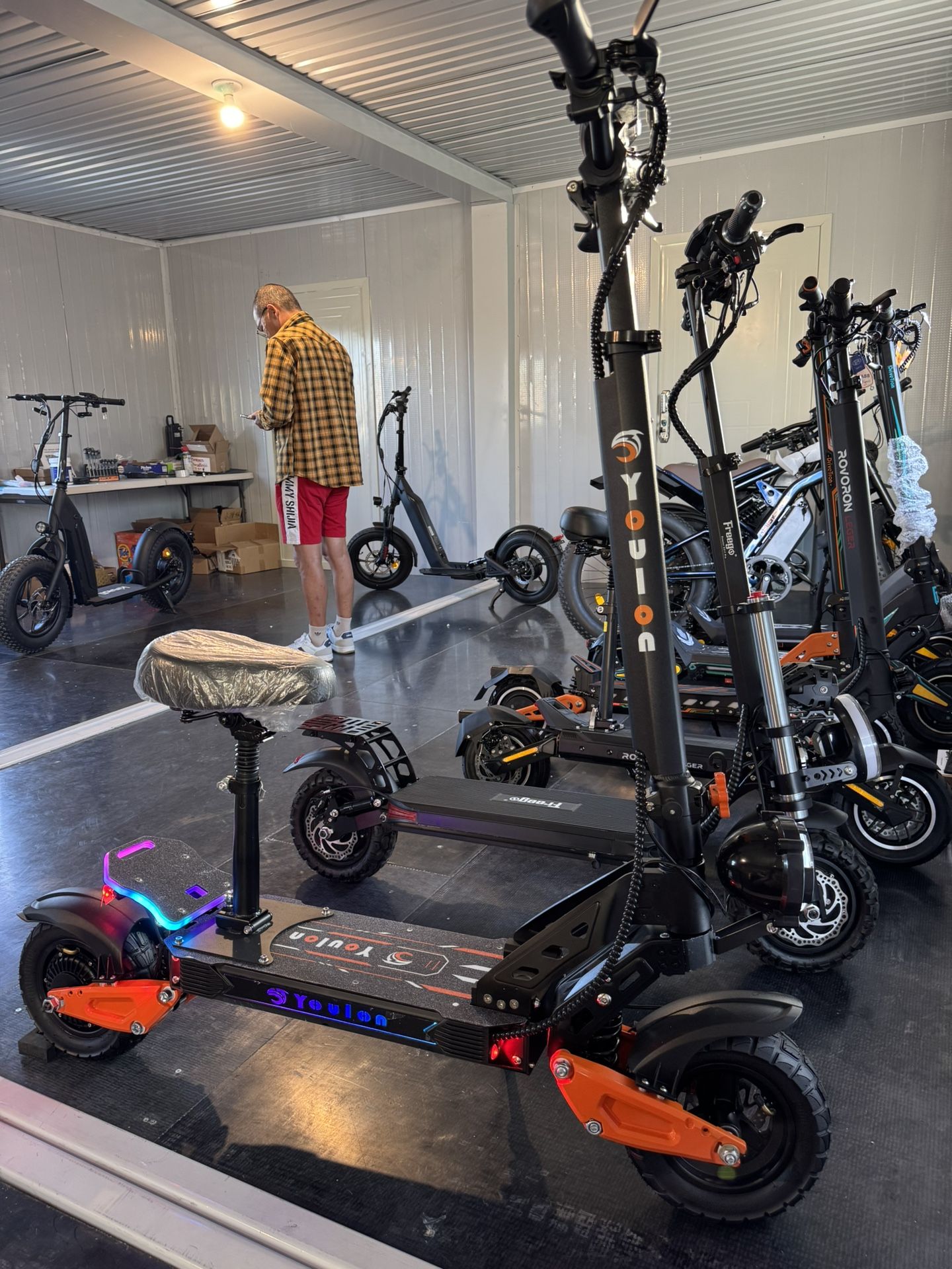 Electric scooter with seat