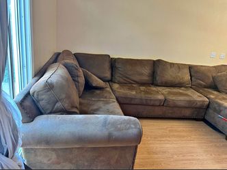 Sectional Couch Very Nice