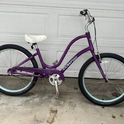 Beautiful Electra Townie Aluminum Frame Adult Size 3 Speed Comfort Cruiser