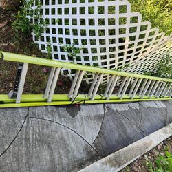 24 ft Little Giant Hyperlite Fiber Glass Extension Ladder