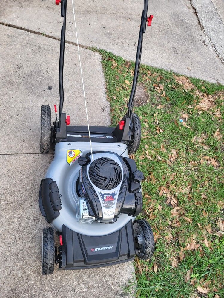 MURRAY BRIGGS&STRATTON PUSH GASOLINE ENGINE LAWN MOWER.