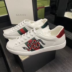Gucci Snake Ace Embroidered Leather Sneaker - Size 7US