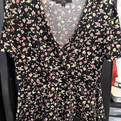 Floral shirt size L