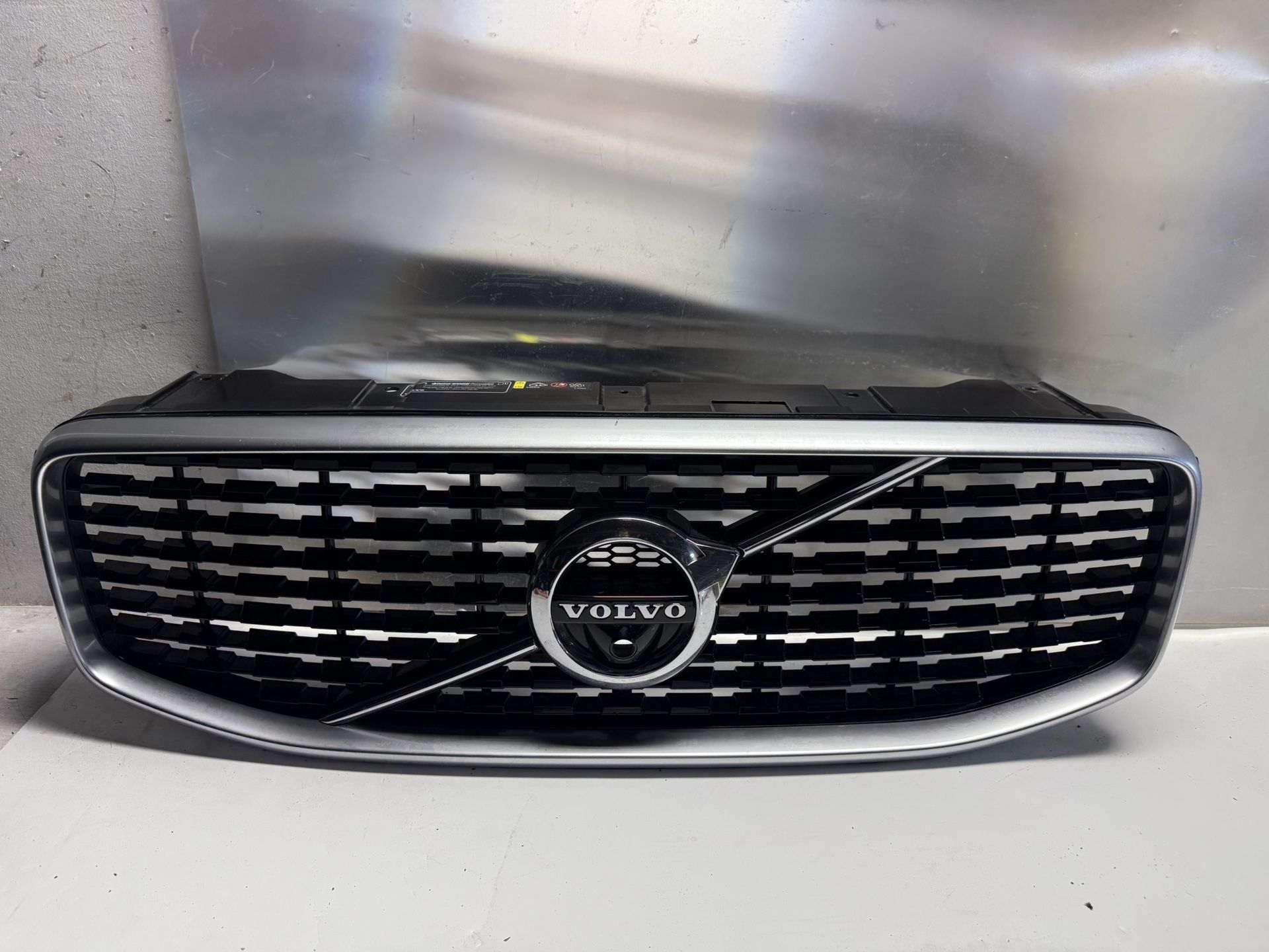 2022 2023 2024 VOLVO XC40 GRILLE