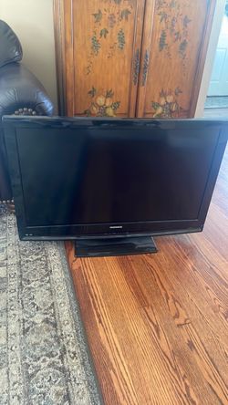 Magnavox Flat Screen TV with Stand