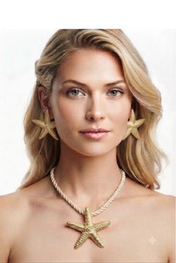 Pretty jewelry  set Necklace with earrings! Brand new