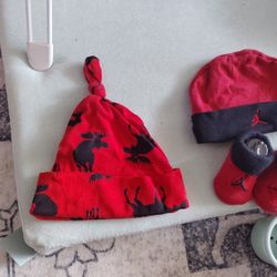 Baby Hats And Socks All For 3$ Puo