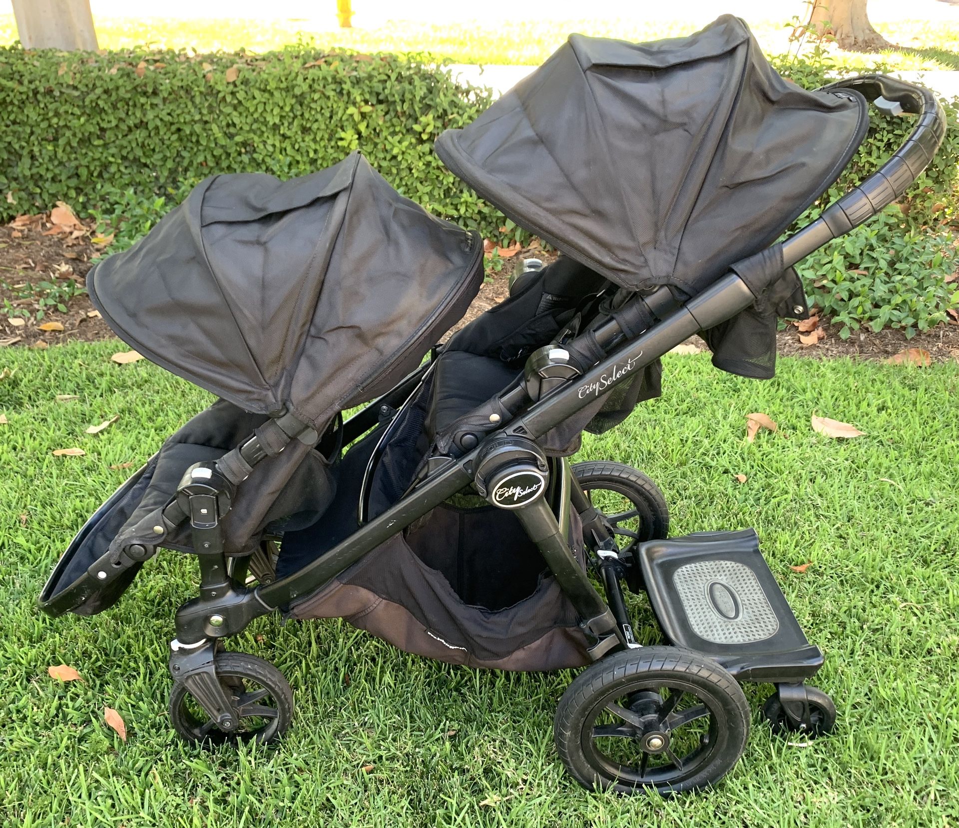 City Select Double Stroller Black with Black Frame