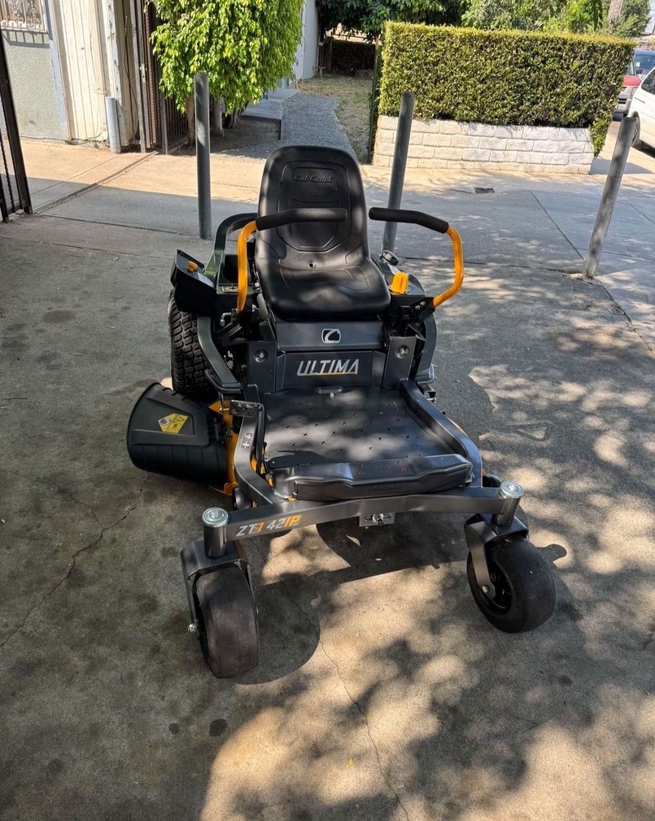 Cub Cadet Ultima ZT1 42 in. 547 cc IntelliPower Engine Dual Hydrostatic Drive Gas Zero Turn Riding Lawn Mower