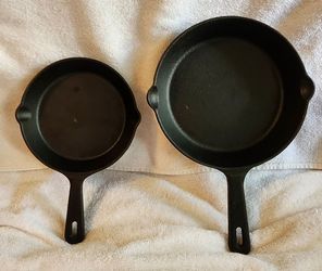 2 Cast Iron Pans Utopia Kitchen 6" & 7 1/2" pans