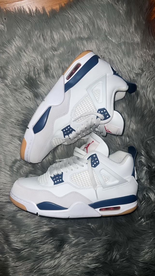 Jordan 4 SB Navy 10M