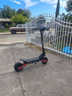 🛴 GT06 Electric Scooter for Sale!
