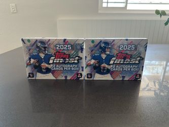 2025 Topps Finest Football NFL Factory Sealed Hobby Box