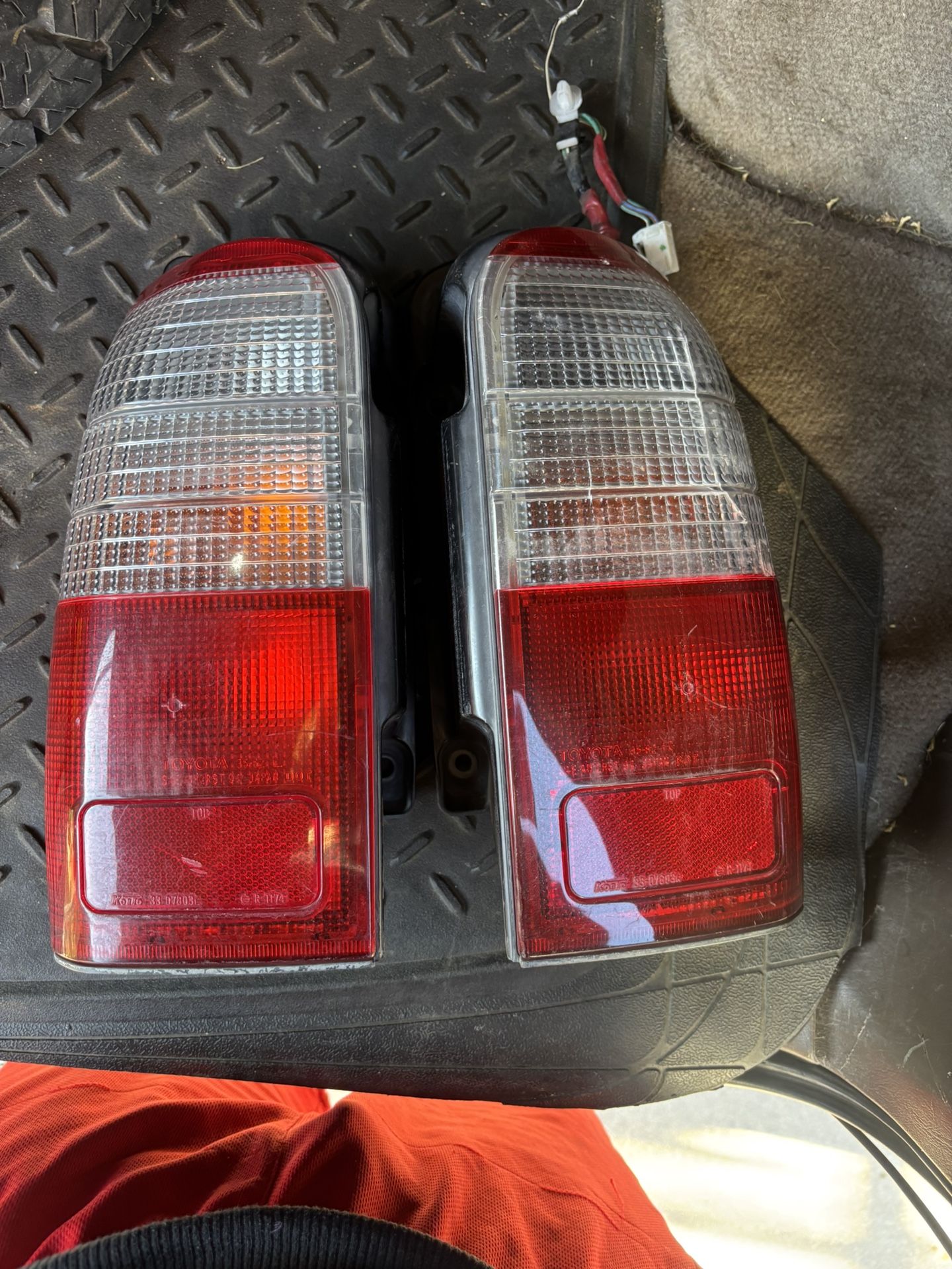 3rd gen 4runner brake lights