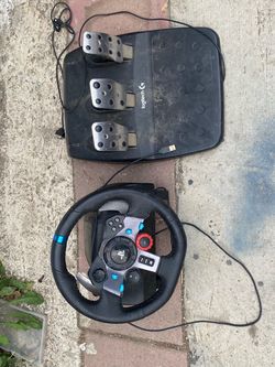 PS4 steering wheel and pedals set