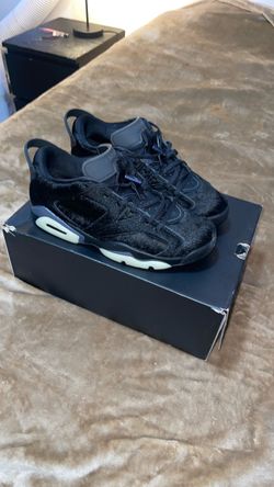 7.5 Jordan 6s