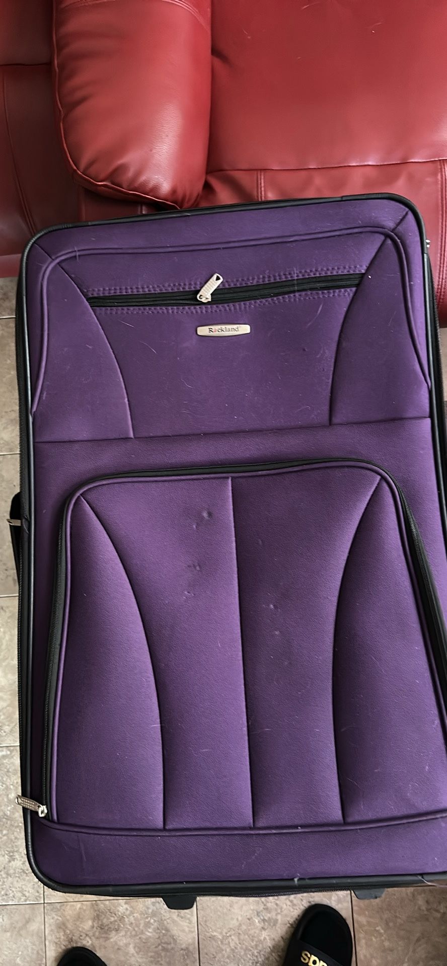 Rockland Medium/Large Suitcase