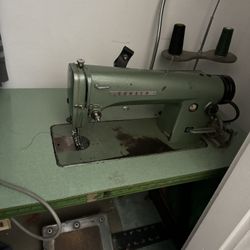 Power Sewing Machine 