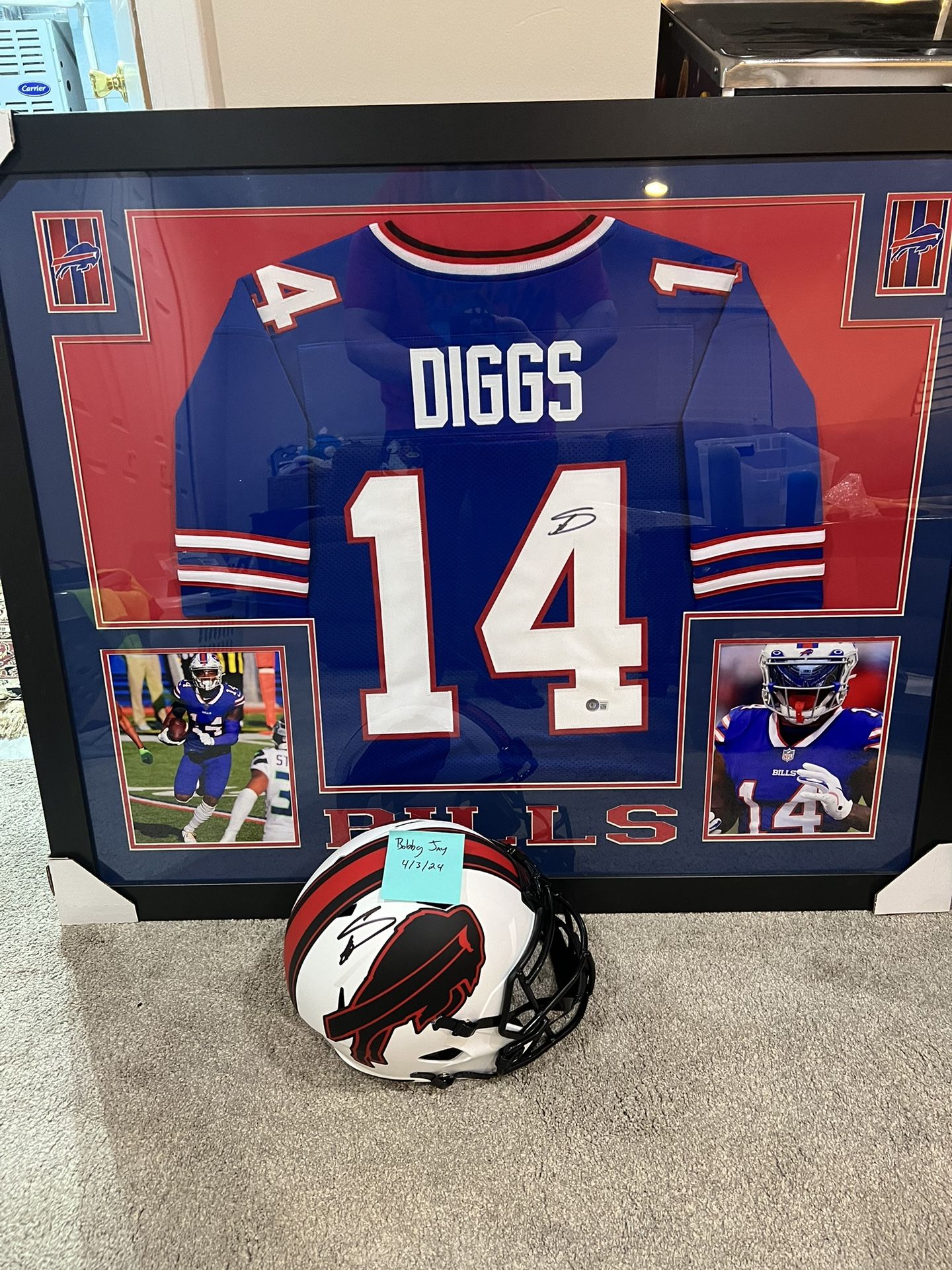 Stefon Stephon Diggs Autograph Auto Signed Memorabilia Jersey Helmet Lot Bundle NFL Football