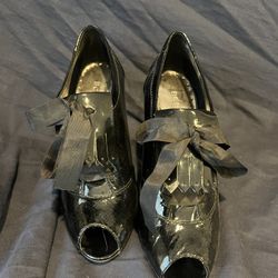 BCBG Girls Leather Peep Toe High Heels Size 9