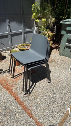 Set of 4 chairs