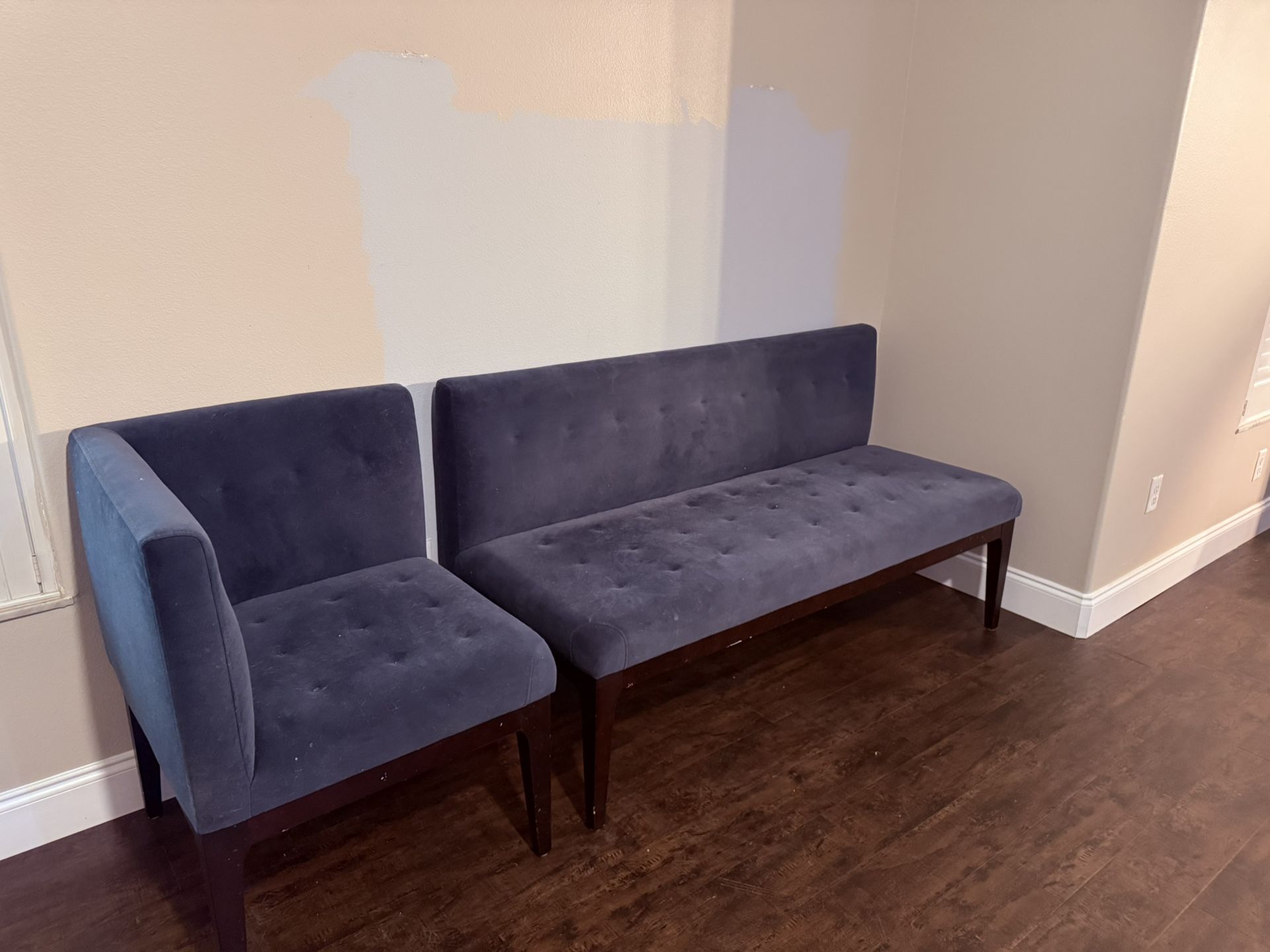 Dining Chairs/Benches