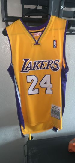 Mitchell & Ness Kobe Bryant Los Angeles Lakers Hardwood Classics Jersey