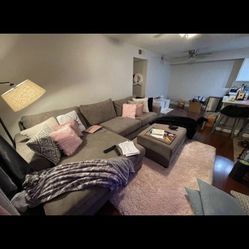 ✨ $2,600 Grey Sectional w/ Chaise — Selling for a STEAL ✨