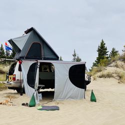 James Baroud Classic Awning 250 with Classic Awning Walls 250 Overlanding Retail $1800