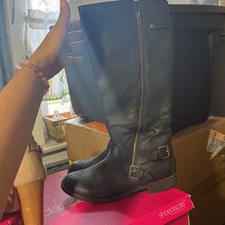 Black Flat Boots 8.5 