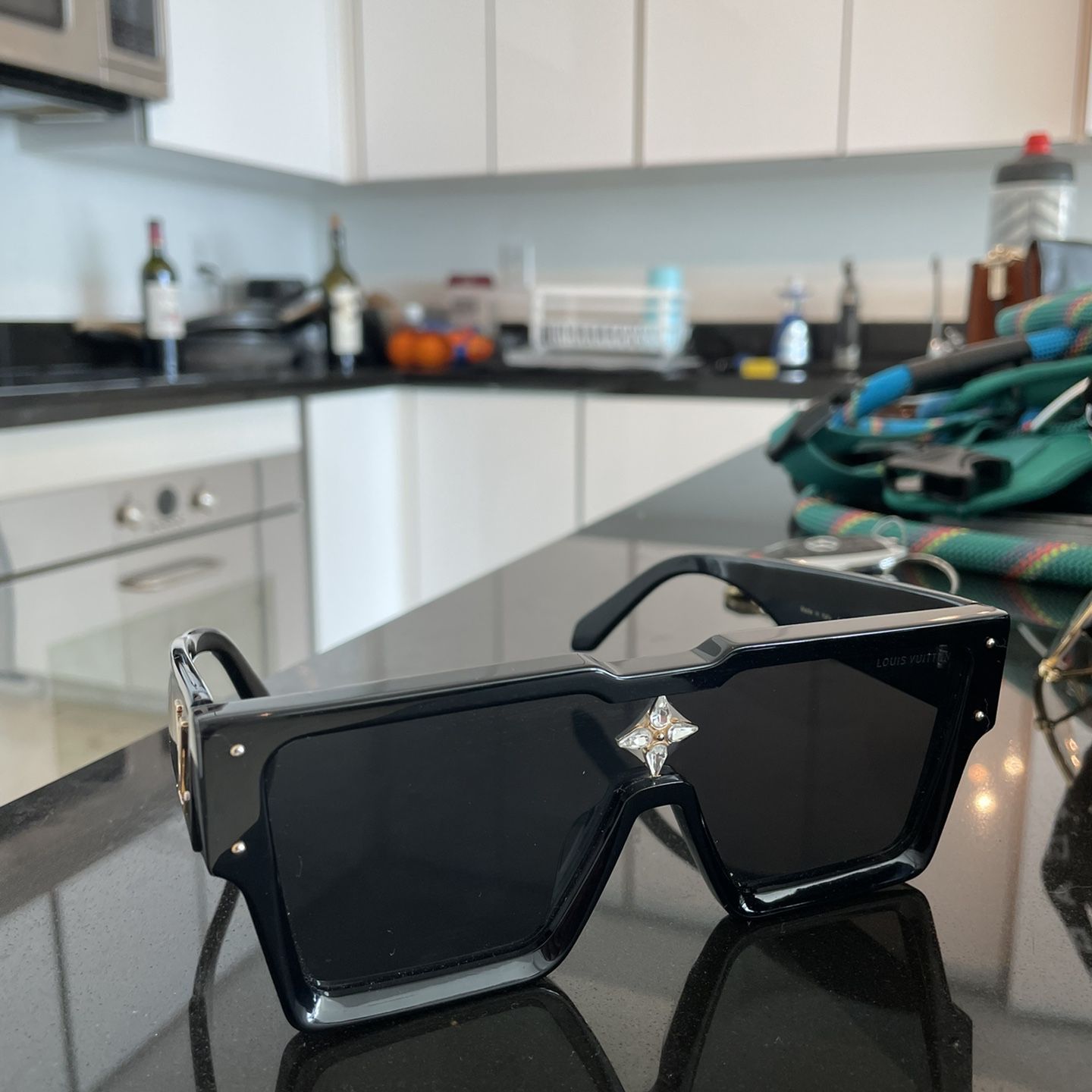 Louis Vuitton Cyclone Shades All Black for Sale in Orange, CA - OfferUp
