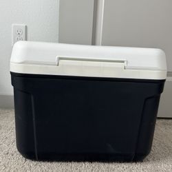30 Quart cooler