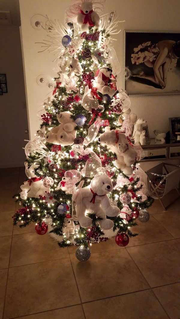 Coca Cola White Bear Fully Decorated Complete Christmas