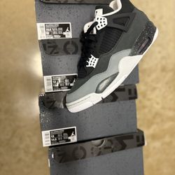 Jordan 4 Fear 