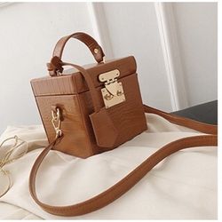 Korean New Crocodile Pattern Box Popular Messenger Bag 