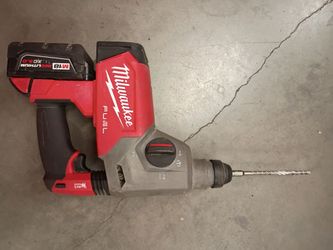 Milwaukee M18 FUEL brushless cordless SDS-Plus rotary hammer drill
