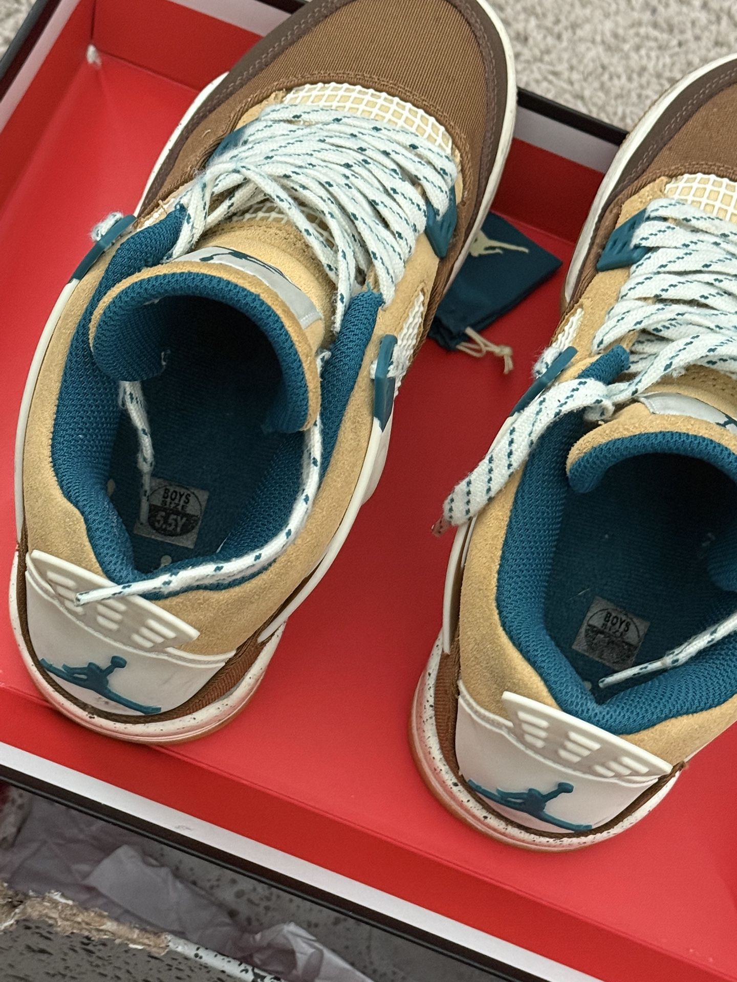 Retro 4 Cacao Wow