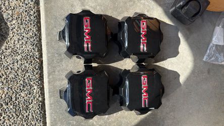 4 GMC 8 Lug Center Caps