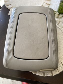 Escalade Center Lid
