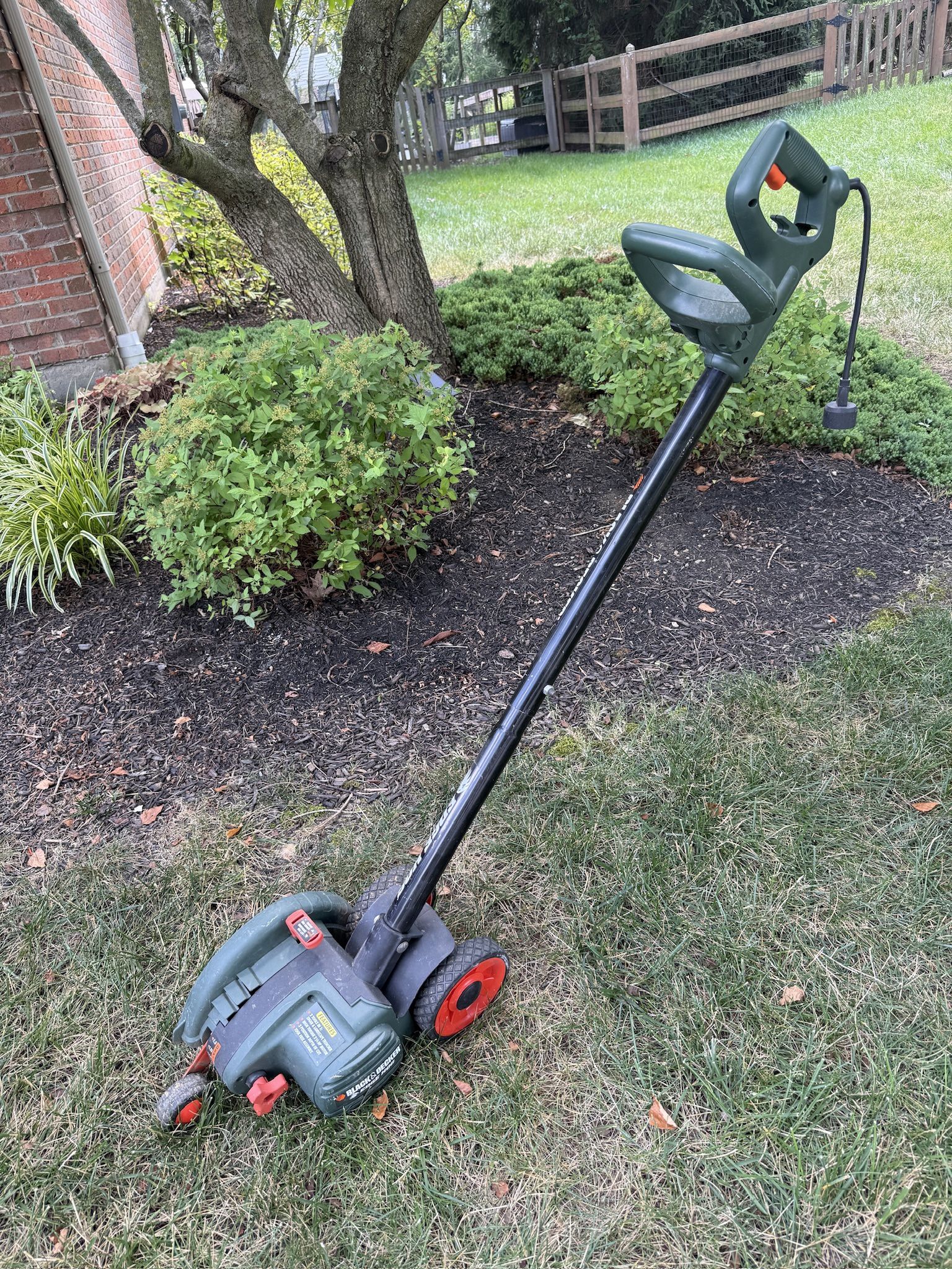 Black & Decker Edge Hog Electric Edger in great shape! 