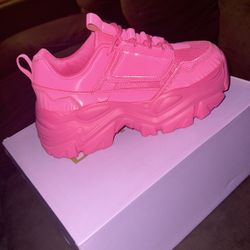 Hot Pink Sneaker 