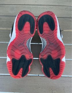 Air Jordan 11 Bred Sneakers