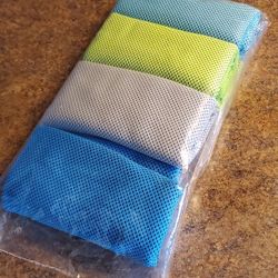 Cooling Towel Workout, Gym, Fitness, Golf, Yoga, Camping, Hiking, Bowling, Travel, Outdoor Sports Towel for Instant Cooling Relief (4 Packs)