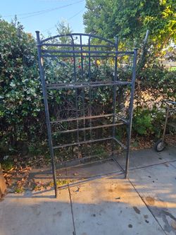 Metal plant rack, 5 tier. Sturdy.
