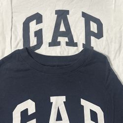 (NEW) Baby GAP long Sleeve Shirts Size: 5 Years 