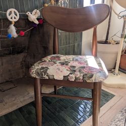 MCM Chairs, 4 Available ** $64 For All 4 **
