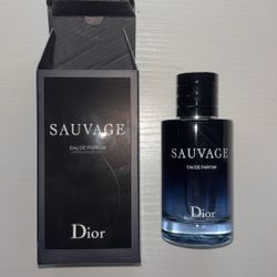 Dior SAUVAGE: EAU DE PARFUM