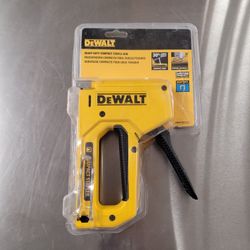 Dewalt Heavy Duty Compact Stapler 